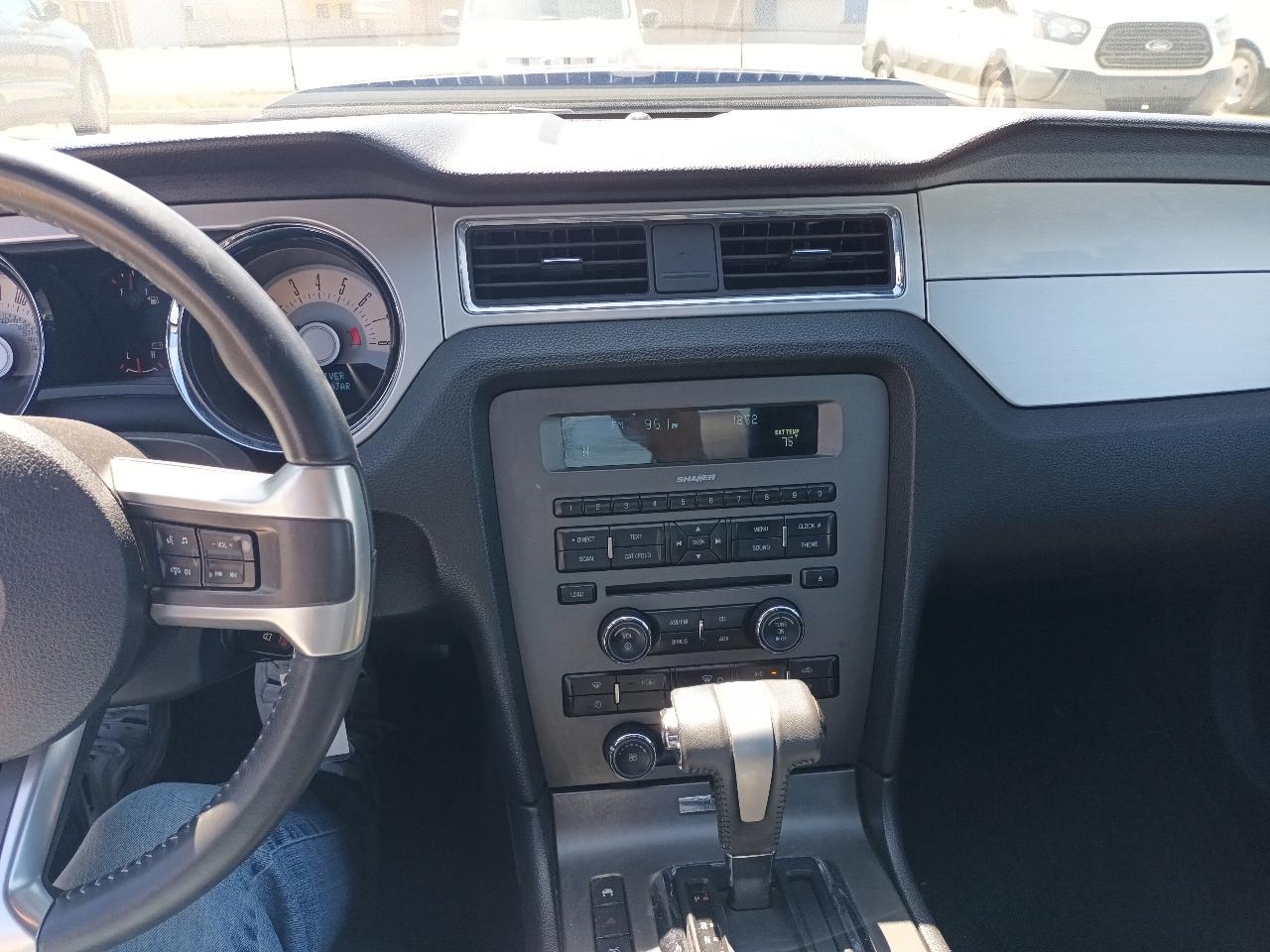 Ford Mustang GT Coupe 2011