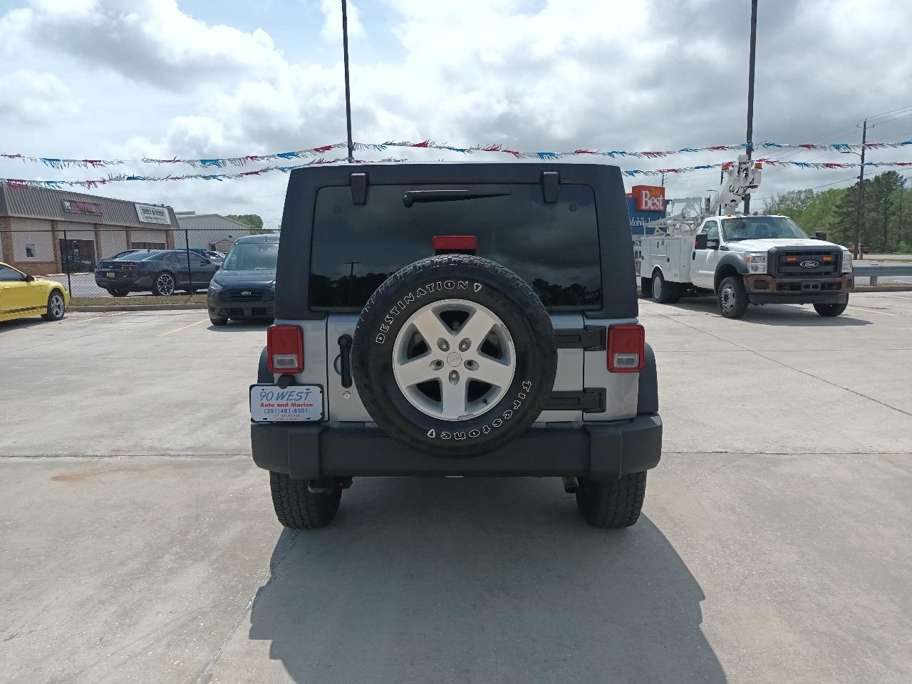 Jeep Wrangler Unlimited Sport 4WD 2015