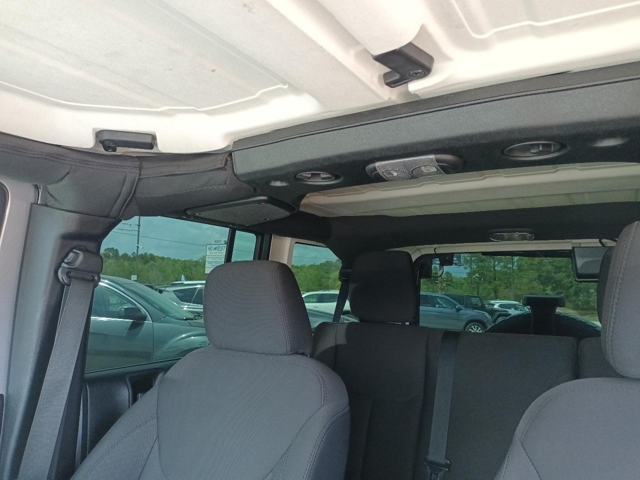 Jeep Wrangler Unlimited Sport 4WD 2015