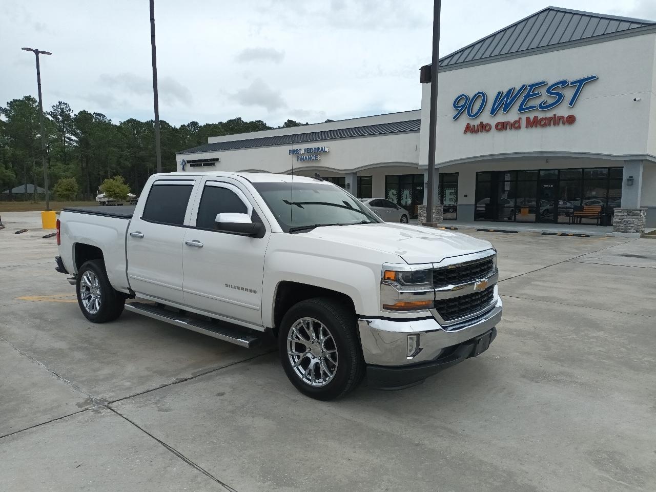 2017 Chevrolet Silverado 1500 LT Crew Cab 2WD