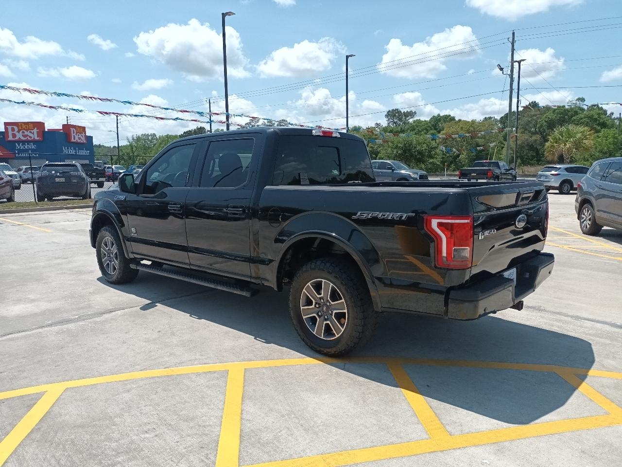 Ford F150 XL SuperCrew 5.5-ft. Bed 2WD 2017