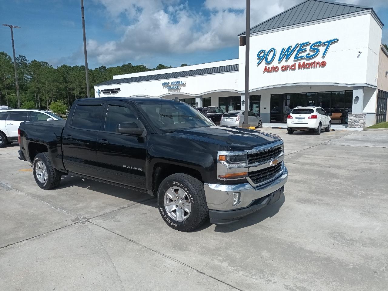 2017 Chevrolet Silverado 1500 LT Crew Cab 2WD