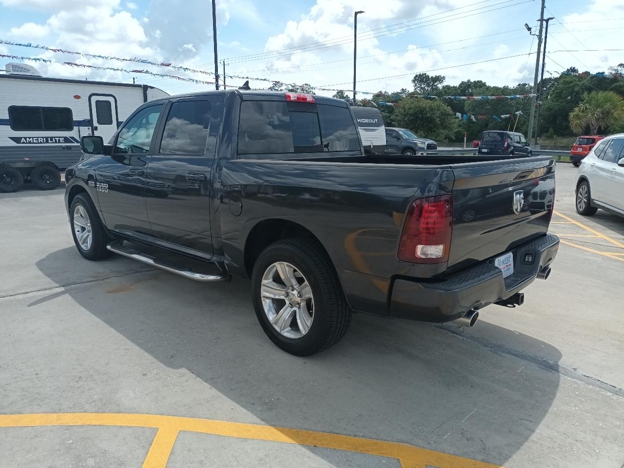 RAM 1500 Sport Crew Cab SWB 2WD 2014