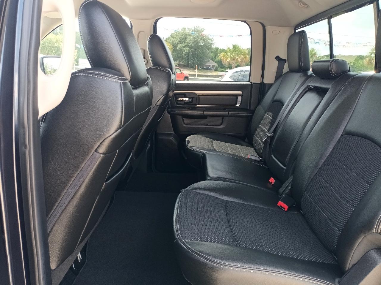 RAM 1500 Sport Crew Cab SWB 2WD 2014