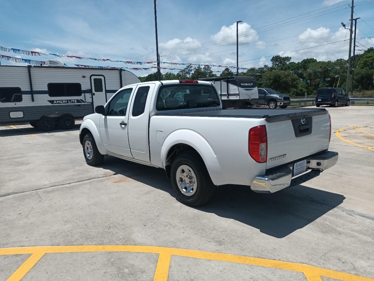 Nissan Frontier S King Cab 2WD I4 at 2018