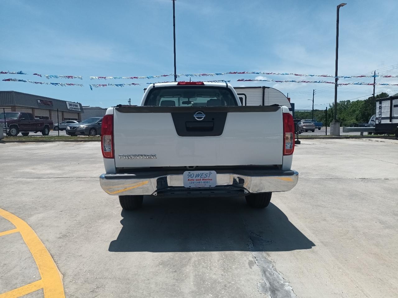 Nissan Frontier S King Cab 2WD I4 at 2018