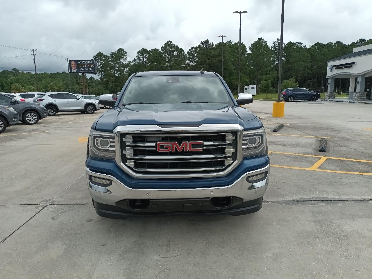 GMC Sierra SLT Crew Cab Short Box 4WD 2017