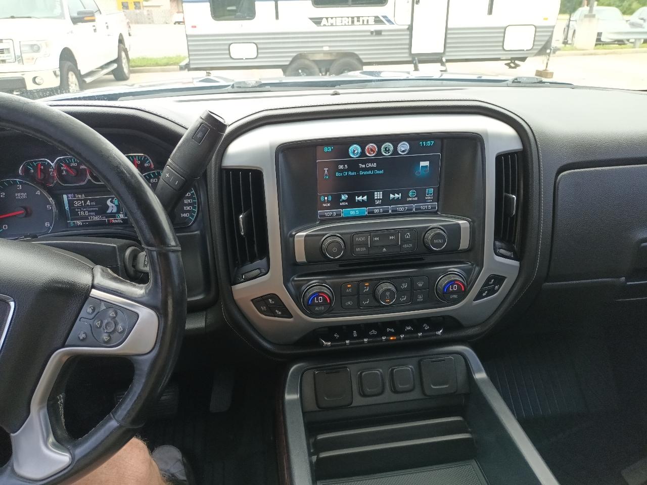 GMC Sierra SLT Crew Cab Short Box 4WD 2017