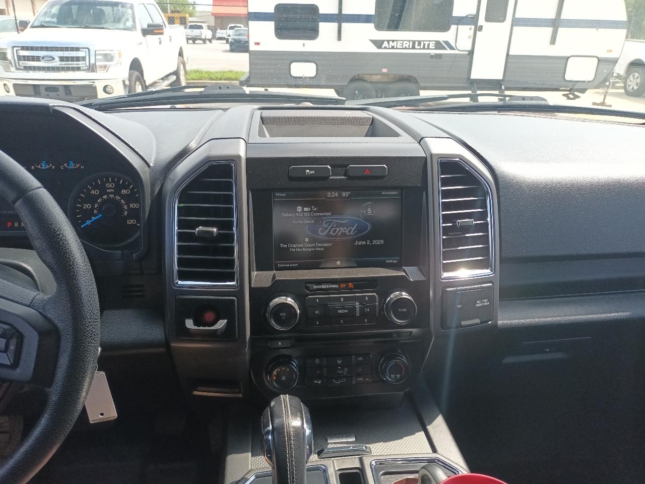 Ford F150 XL SuperCrew 5.5-ft. Bed 2WD 2015