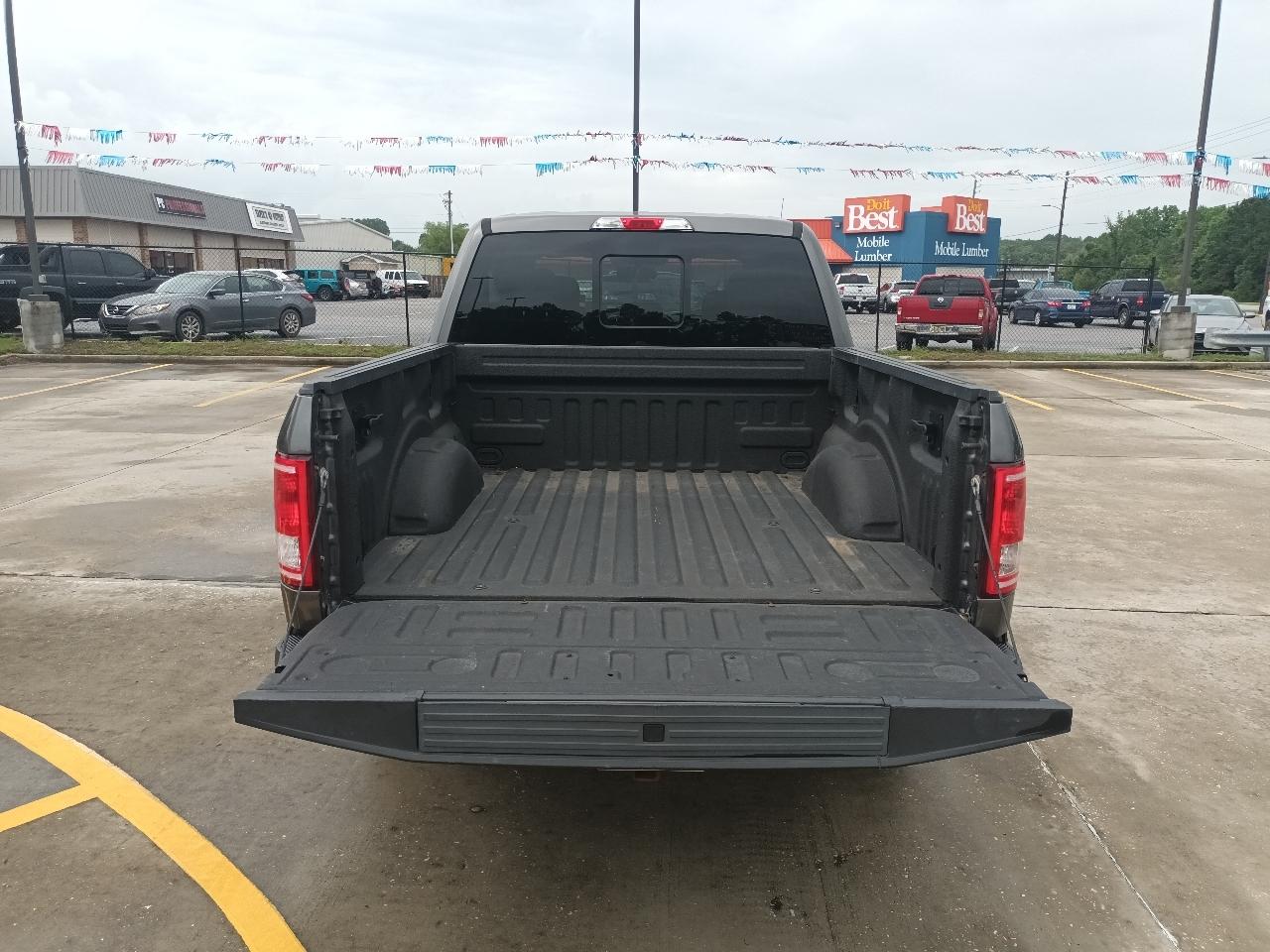 Ford F150 XL SuperCrew 5.5-ft. Bed 4WD 2016