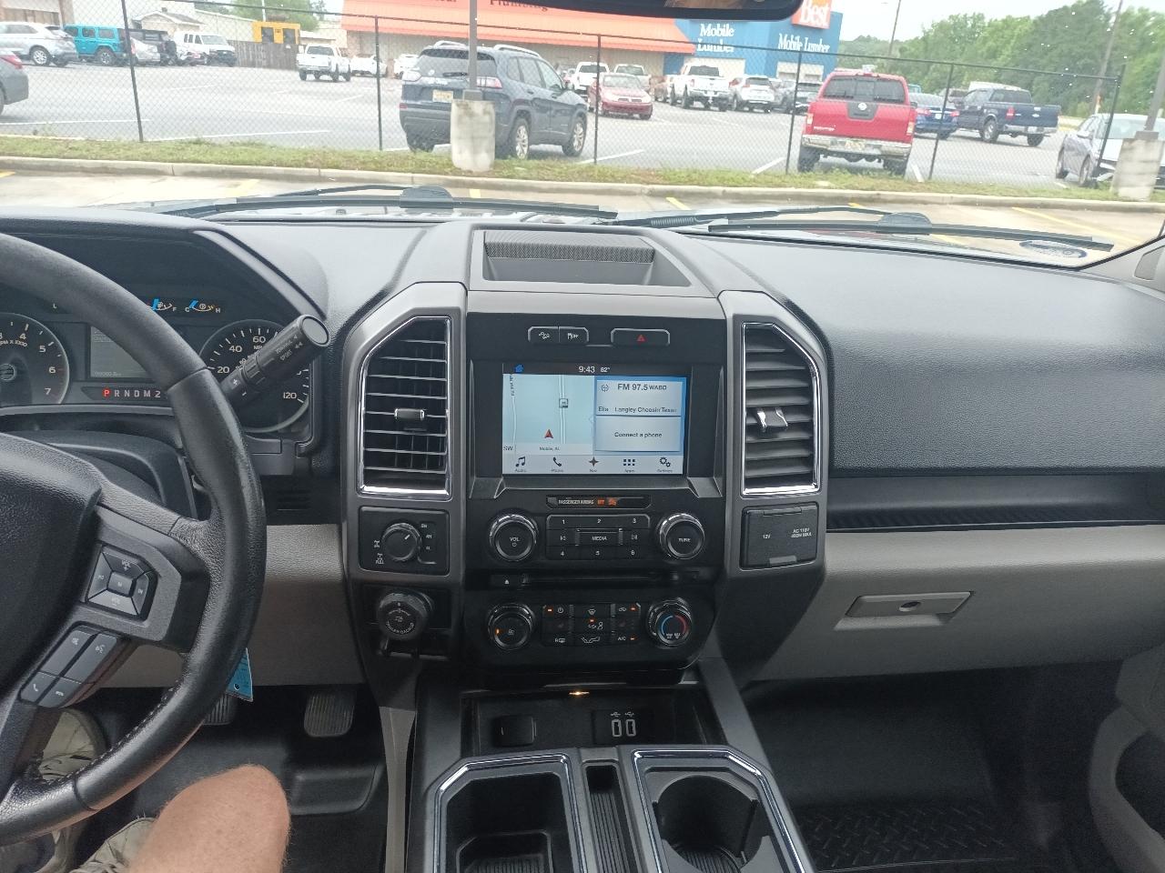 Ford F150 XL SuperCrew 5.5-ft. Bed 4WD 2016