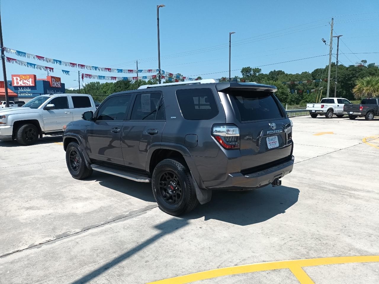 Toyota 4Runner SR5  2016