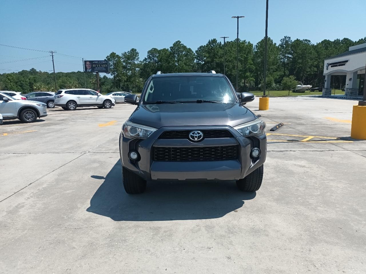 Toyota 4Runner SR5  2016