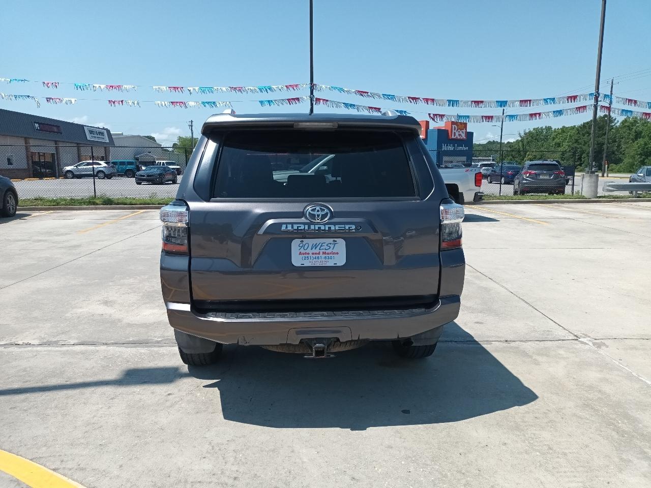 Toyota 4Runner SR5  2016