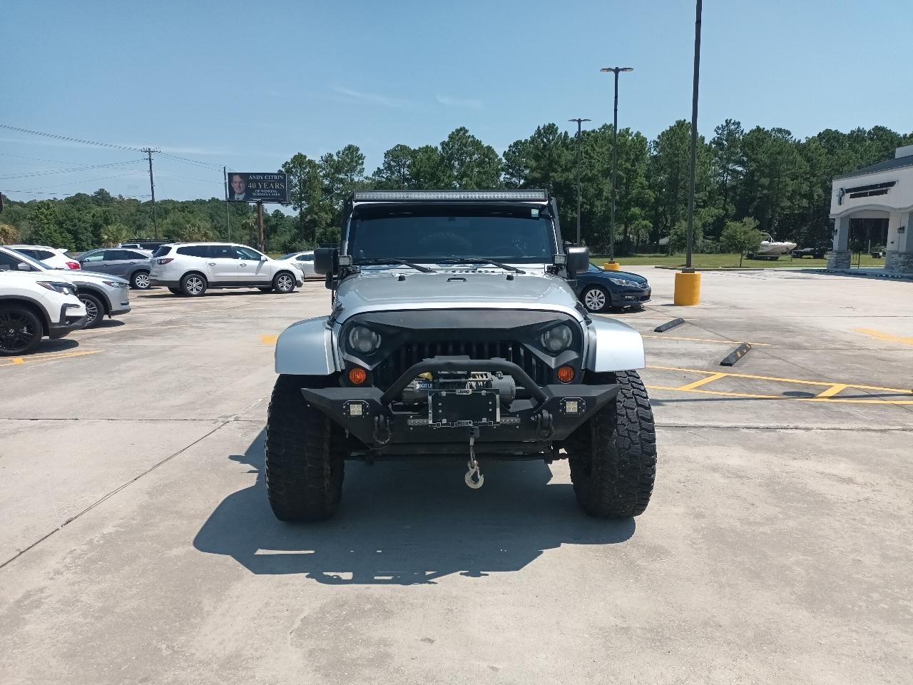 Jeep Wrangler Unlimited Sahara 4WD 2012