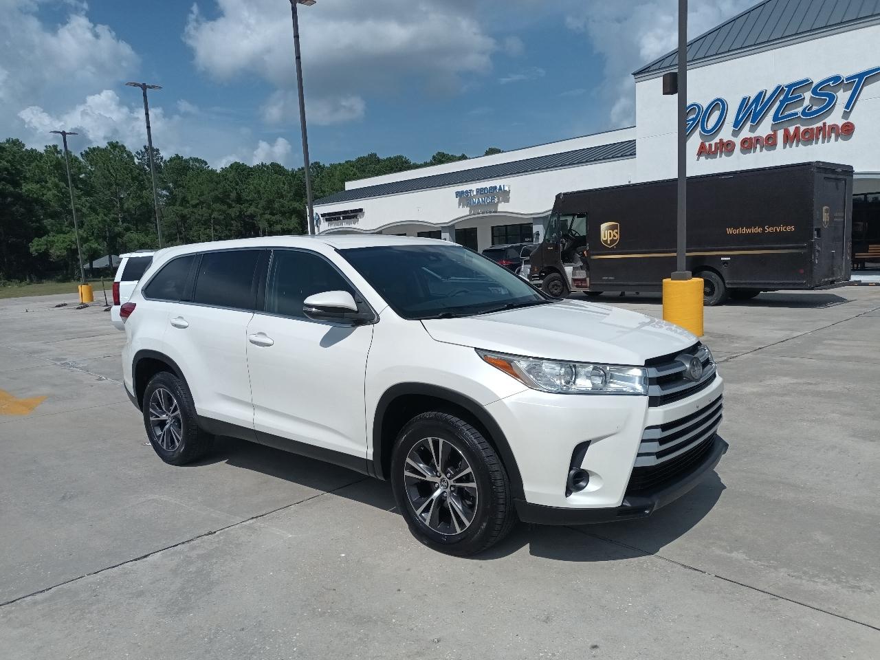 2019 Toyota Highlander LE Plus FWD V6