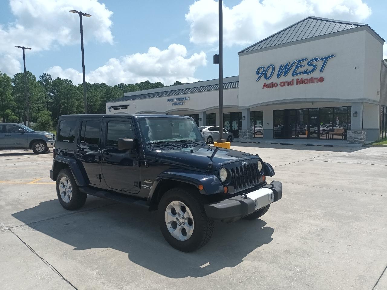 2013 Jeep Wrangler Unlimited Sahara 4WD