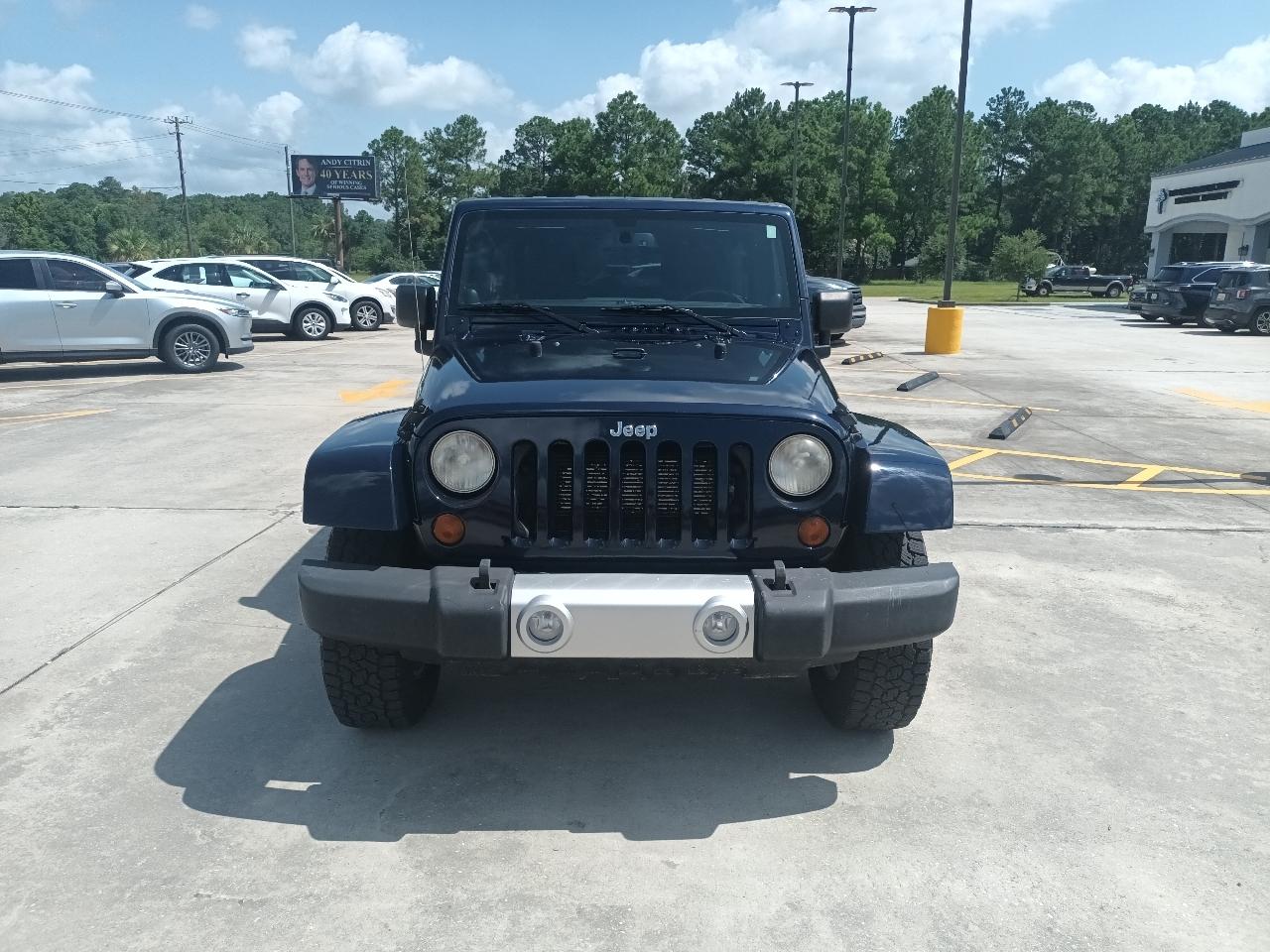 Jeep Wrangler Unlimited Sahara 4WD 2013