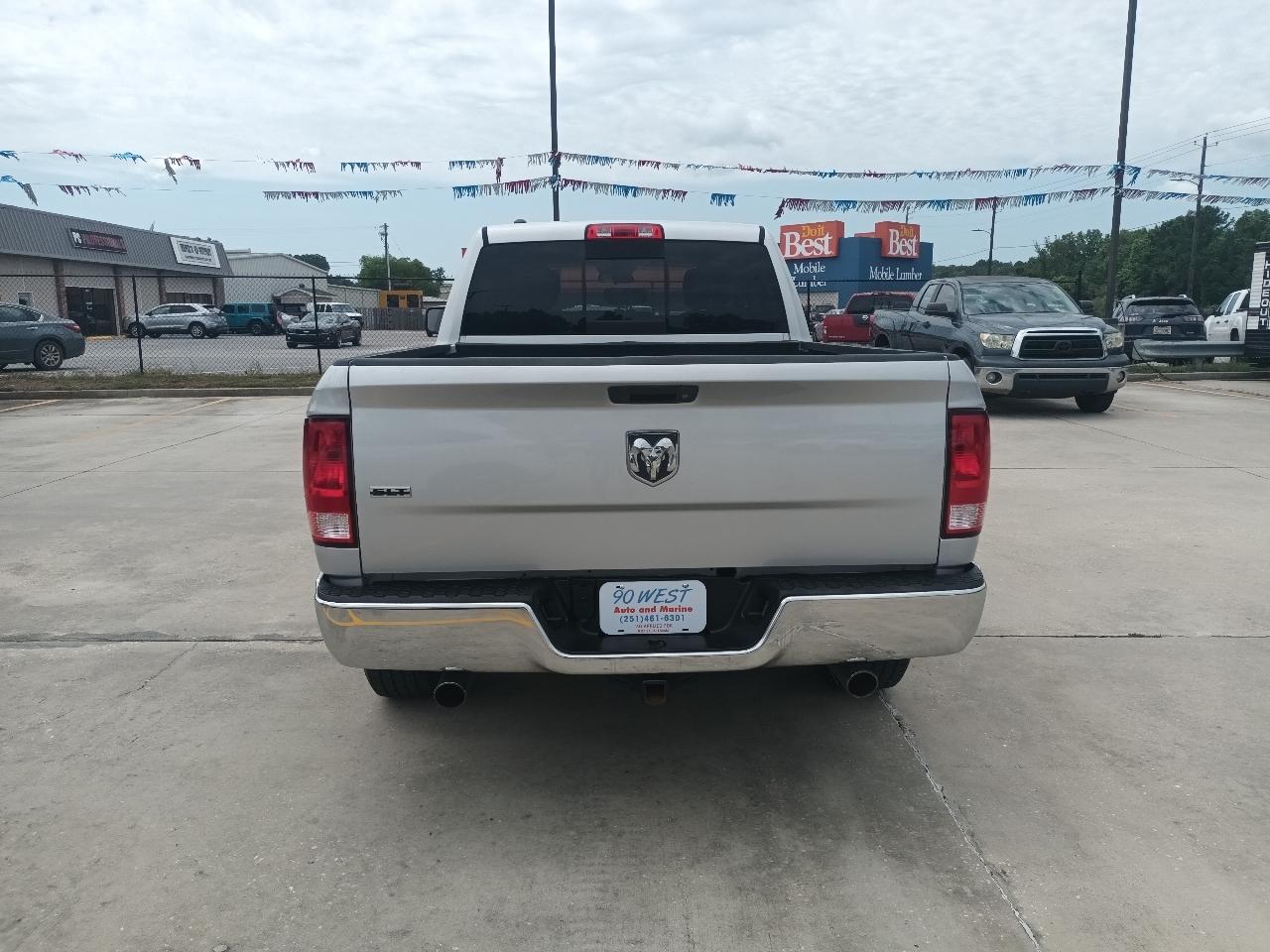 RAM 1500 SLT Quad Cab 2WD 2017