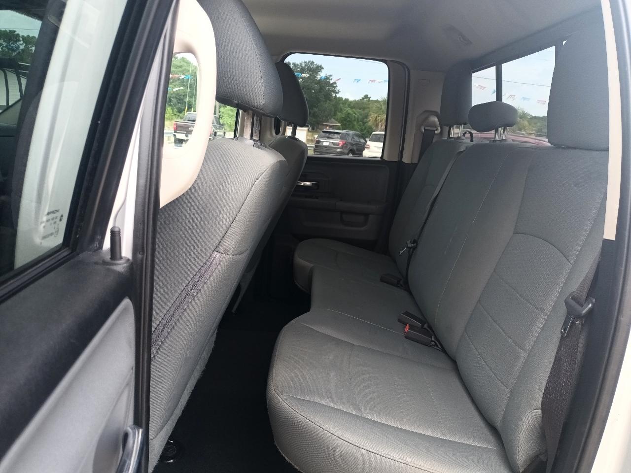 RAM 1500 SLT Quad Cab 2WD 2017
