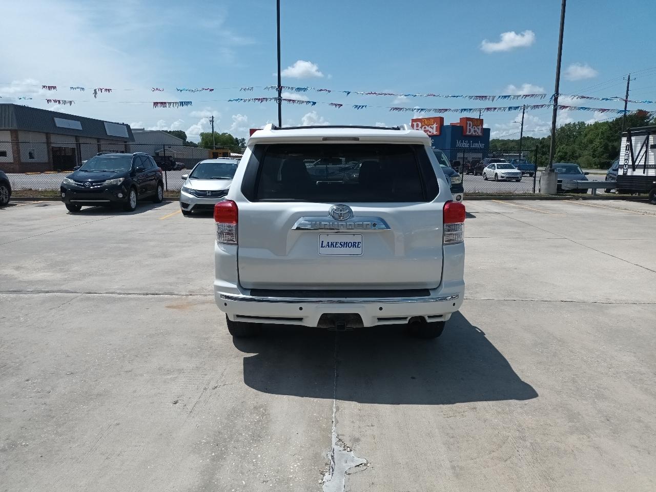 Toyota 4Runner SR5 2WD 2011