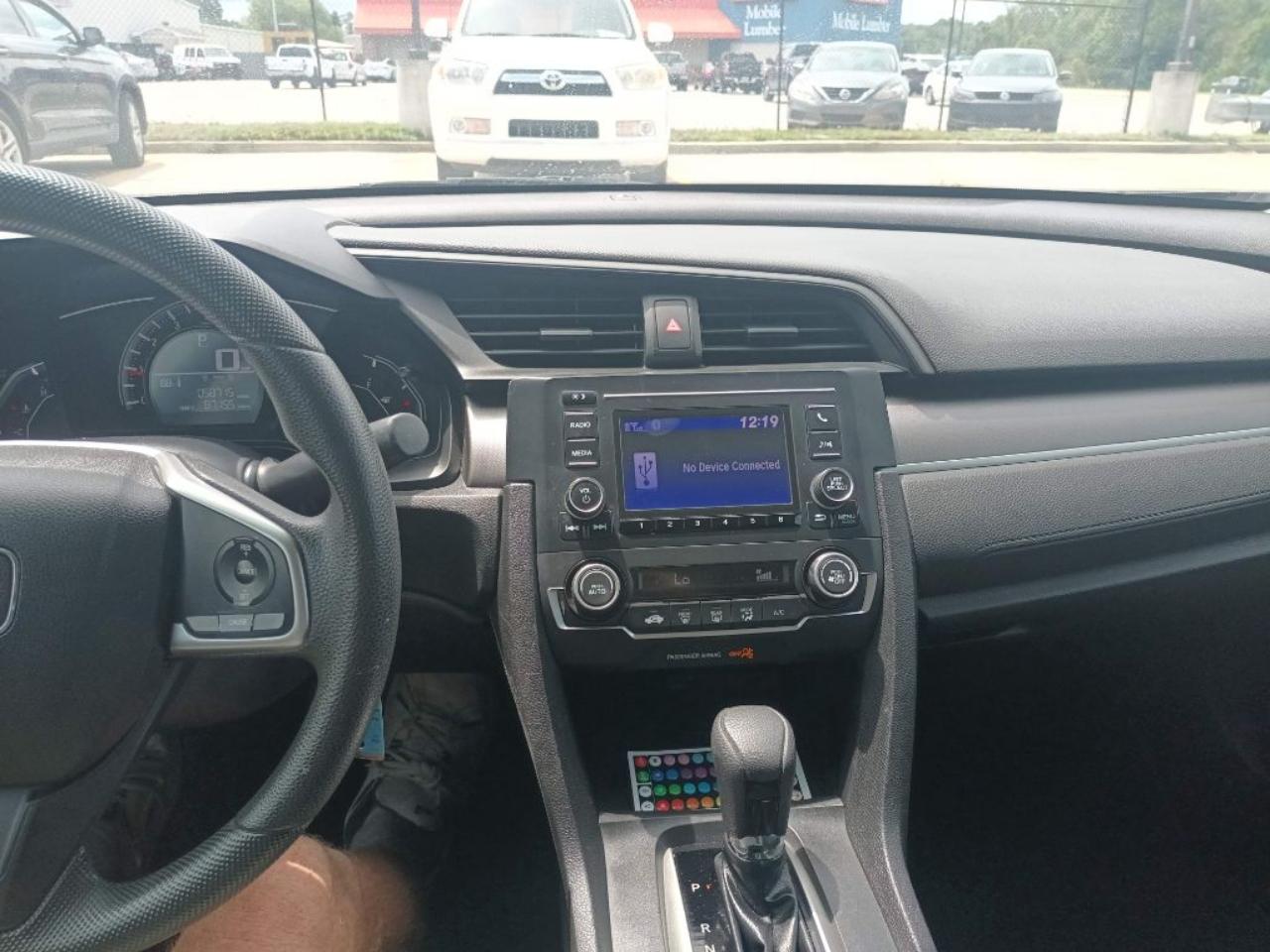Honda Civic LX Sedan CVT 2018