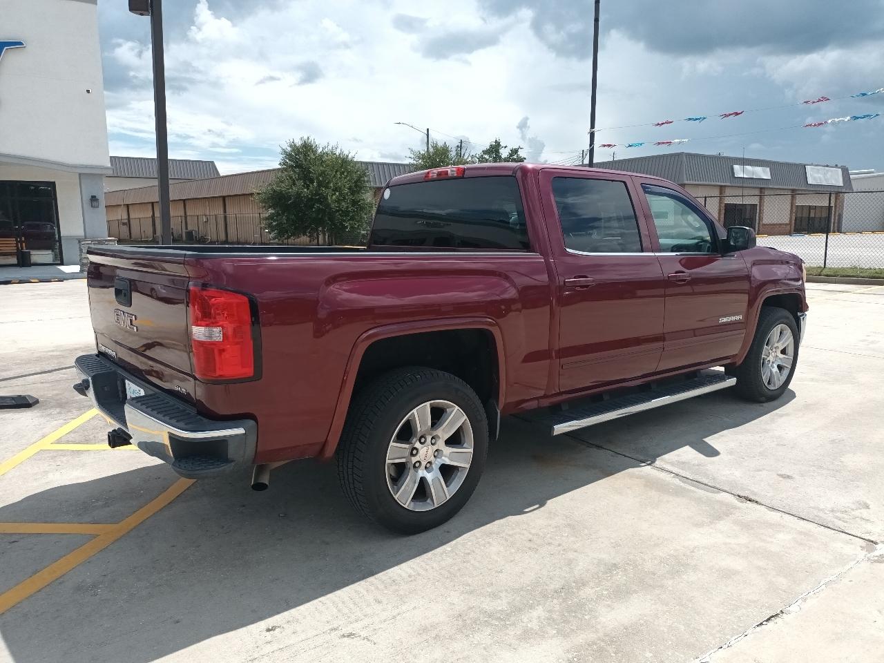 GMC Sierra SLE Crew Cab Short Box 2WD 2015