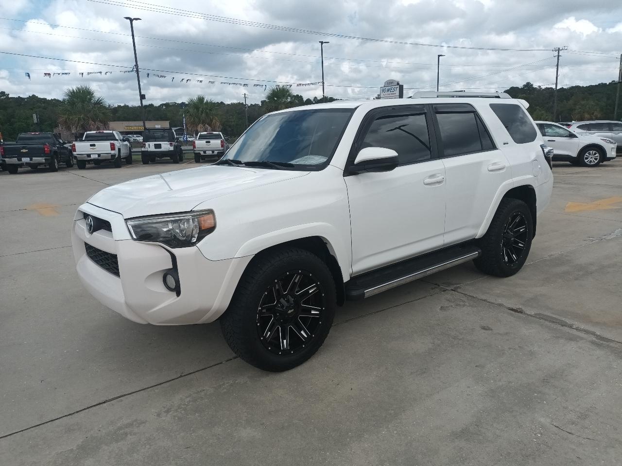 Toyota 4Runner SR5 2WD 2014
