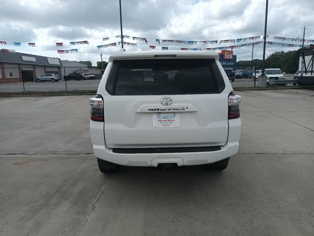 Toyota 4Runner SR5 2WD 2014