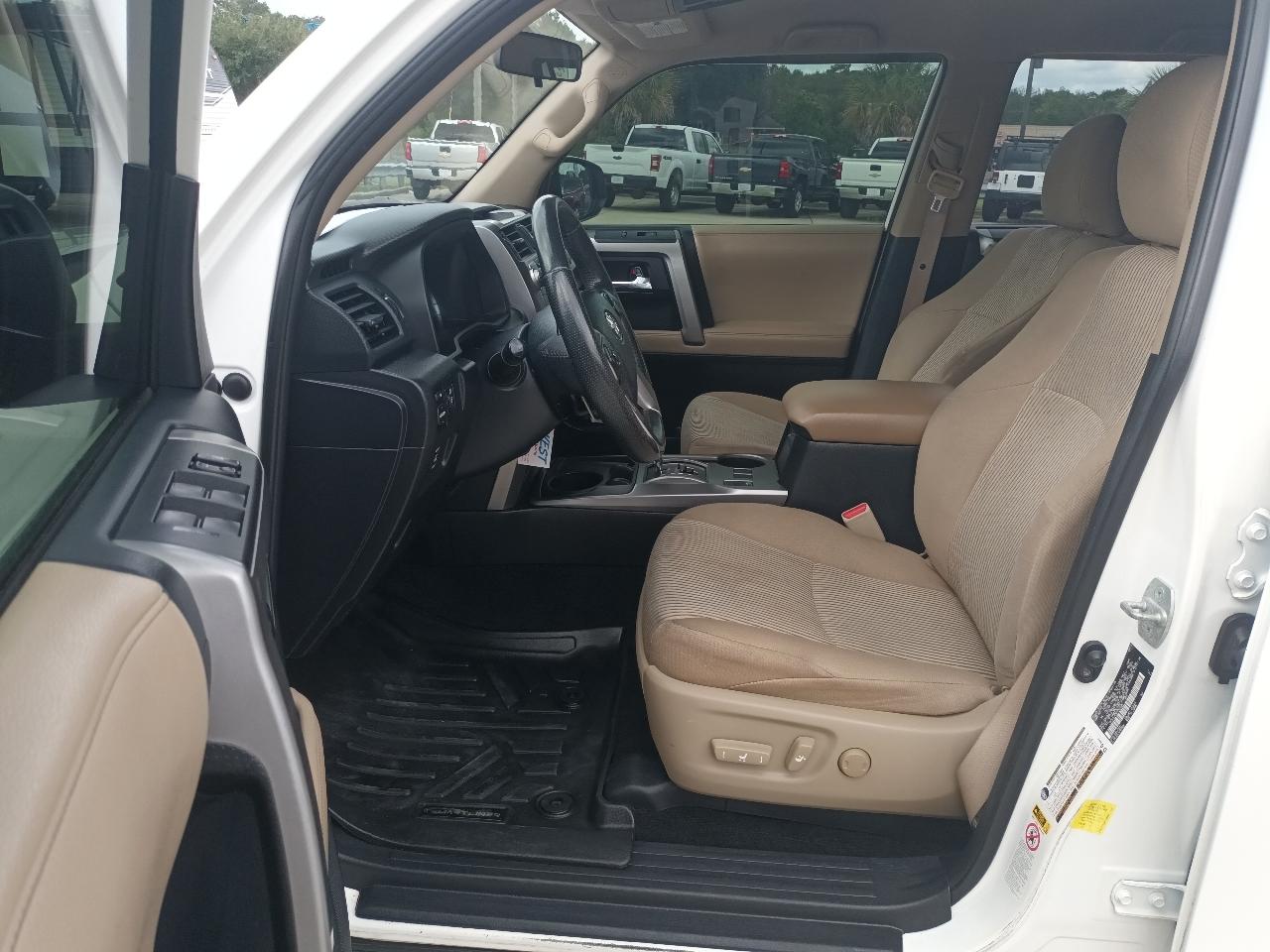 Toyota 4Runner SR5 2WD 2014