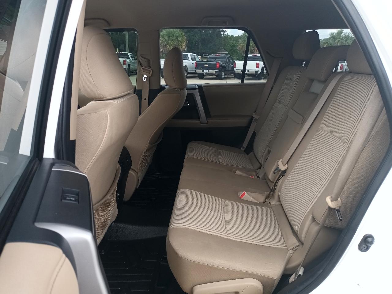 Toyota 4Runner SR5 2WD 2014