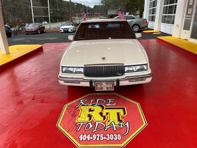 Buick Riviera  1989