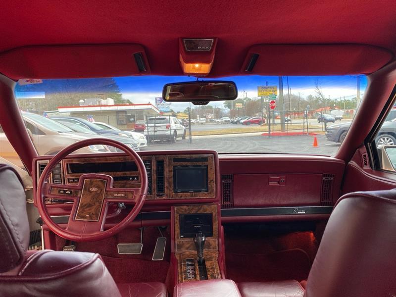 Buick Riviera  1989