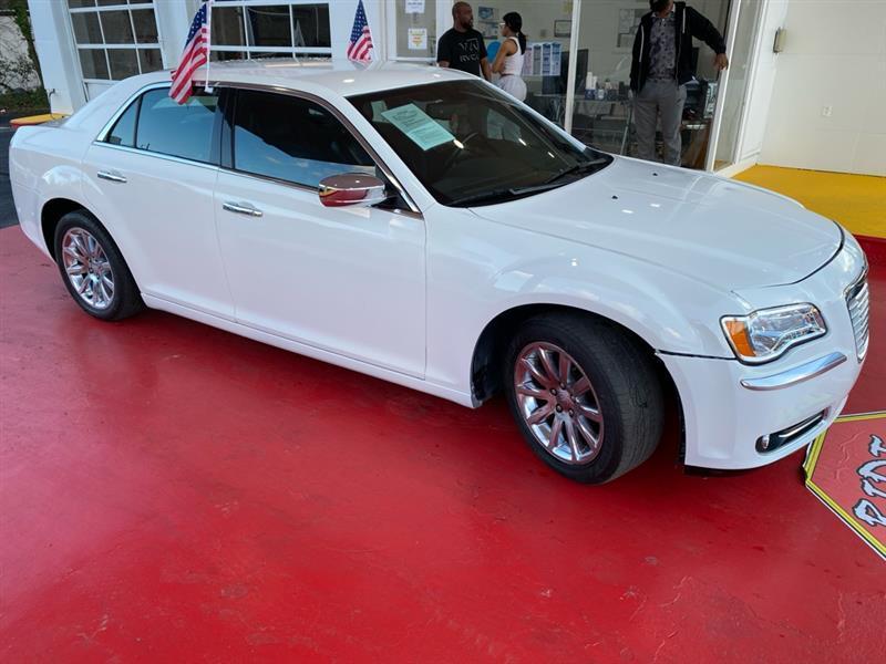 Chrysler 300  2012