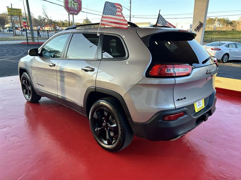 Jeep Cherokee  2018