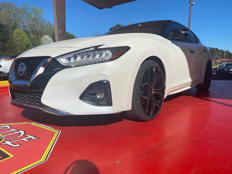 Nissan Maxima  2020