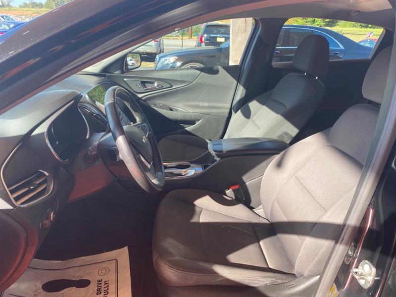 Chevrolet Malibu  2018