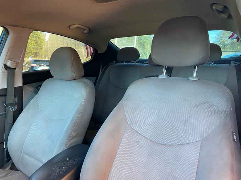 Hyundai Elantra  2014