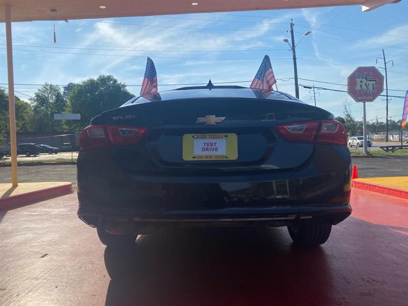 Chevrolet Malibu  2018
