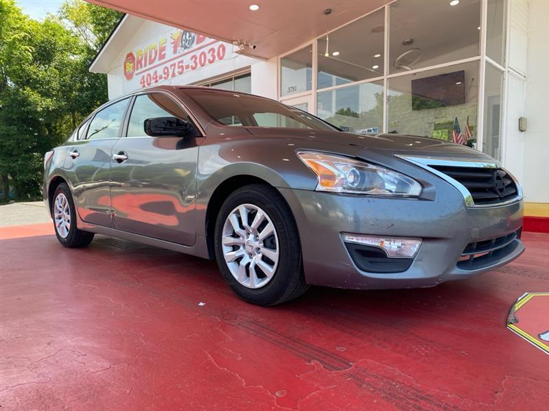 Nissan Altima  2015