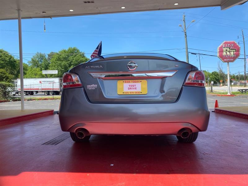 Nissan Altima  2015