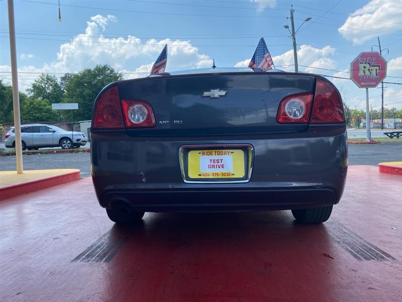 Chevrolet Malibu  2010