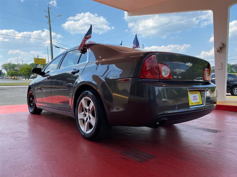 Chevrolet Malibu  2010