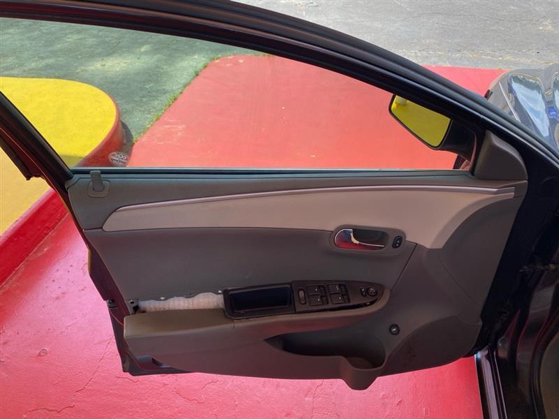 Chevrolet Malibu  2010