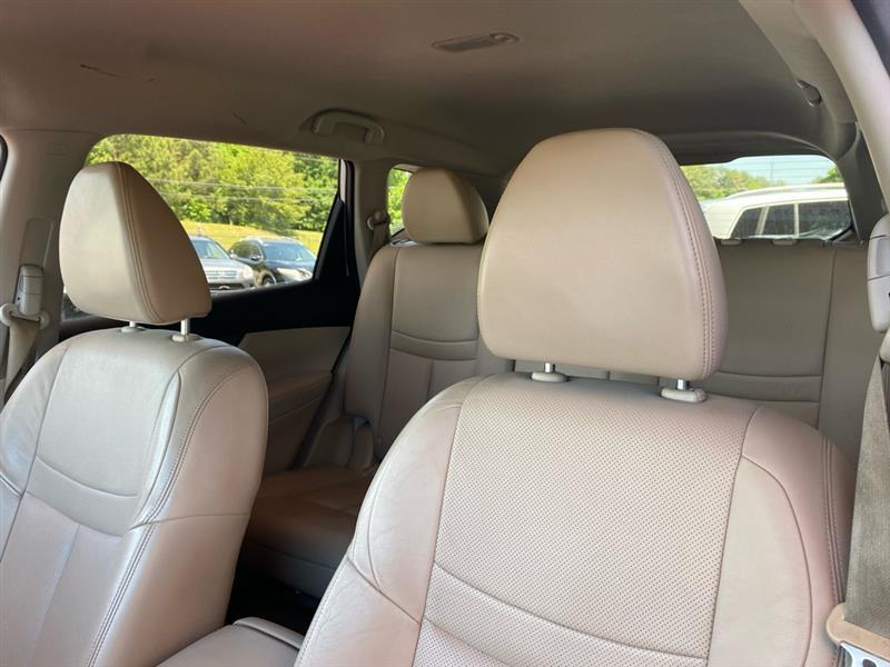 Nissan Rogue  2014