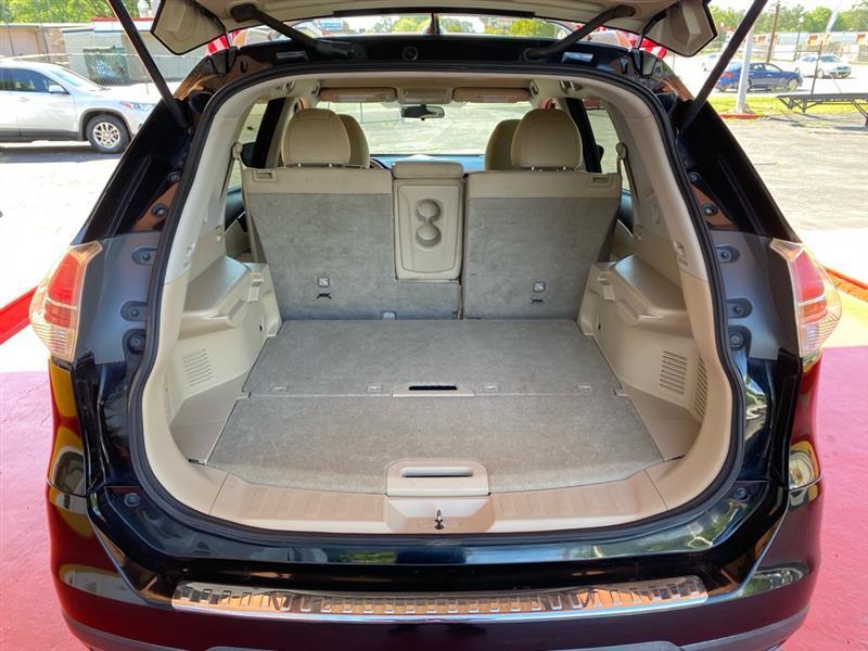 Nissan Rogue  2014