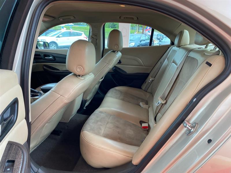 Chevrolet Malibu  2015