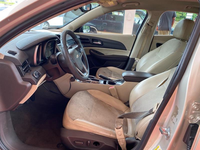 Chevrolet Malibu  2015