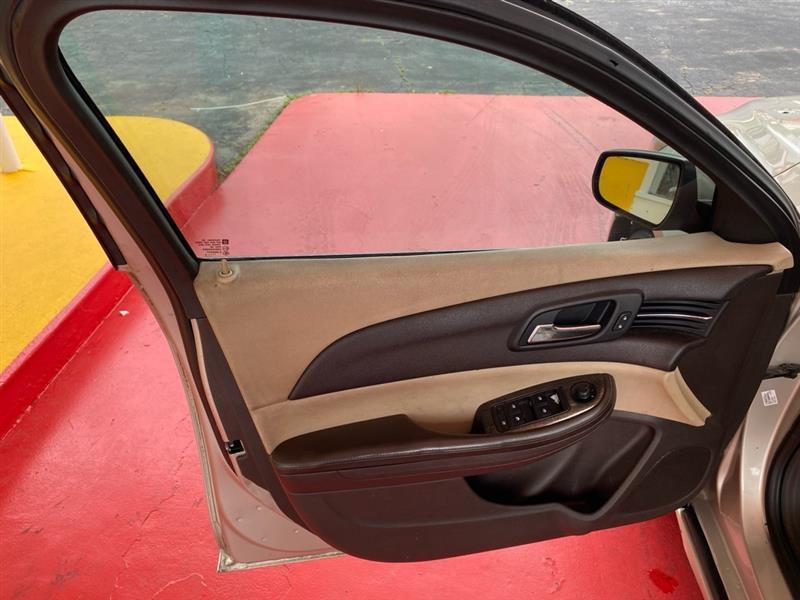 Chevrolet Malibu  2015