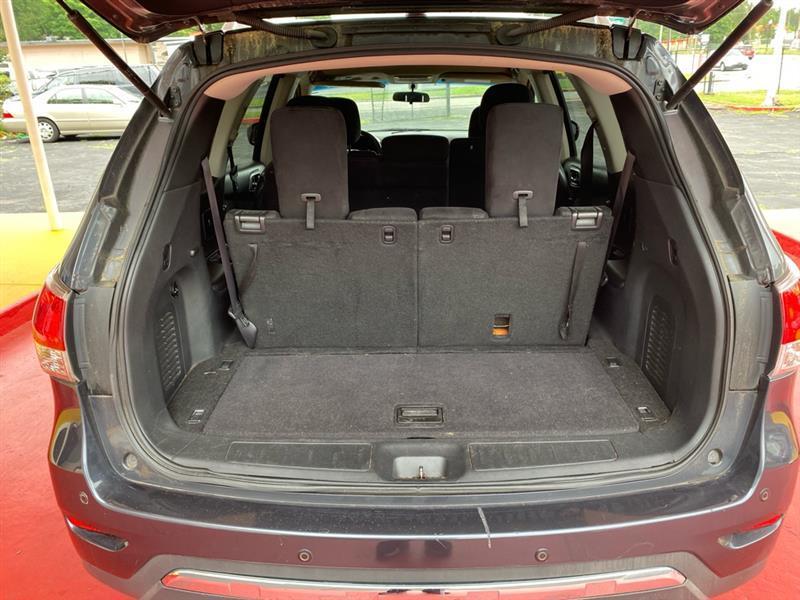Nissan Pathfinder  2014